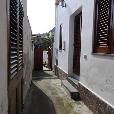 A Canneto Casa Sole A Pochi Passi Dal Mare Prázdninový dům Canneto (Lipari)