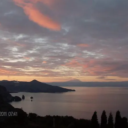 A Canneto Casa Sole A Pochi Passi Dal Mare Prázdninový dům